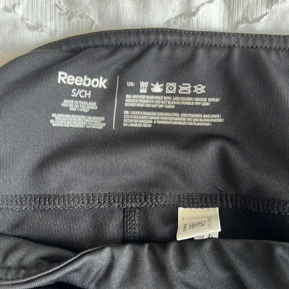 Assorted workout leggings bundle - Picture 9 of 13